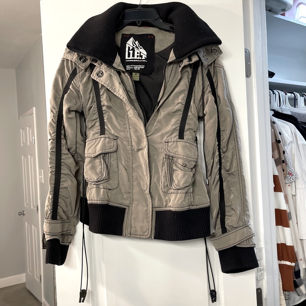 Equipment General Technique - Lightweight Jacket
